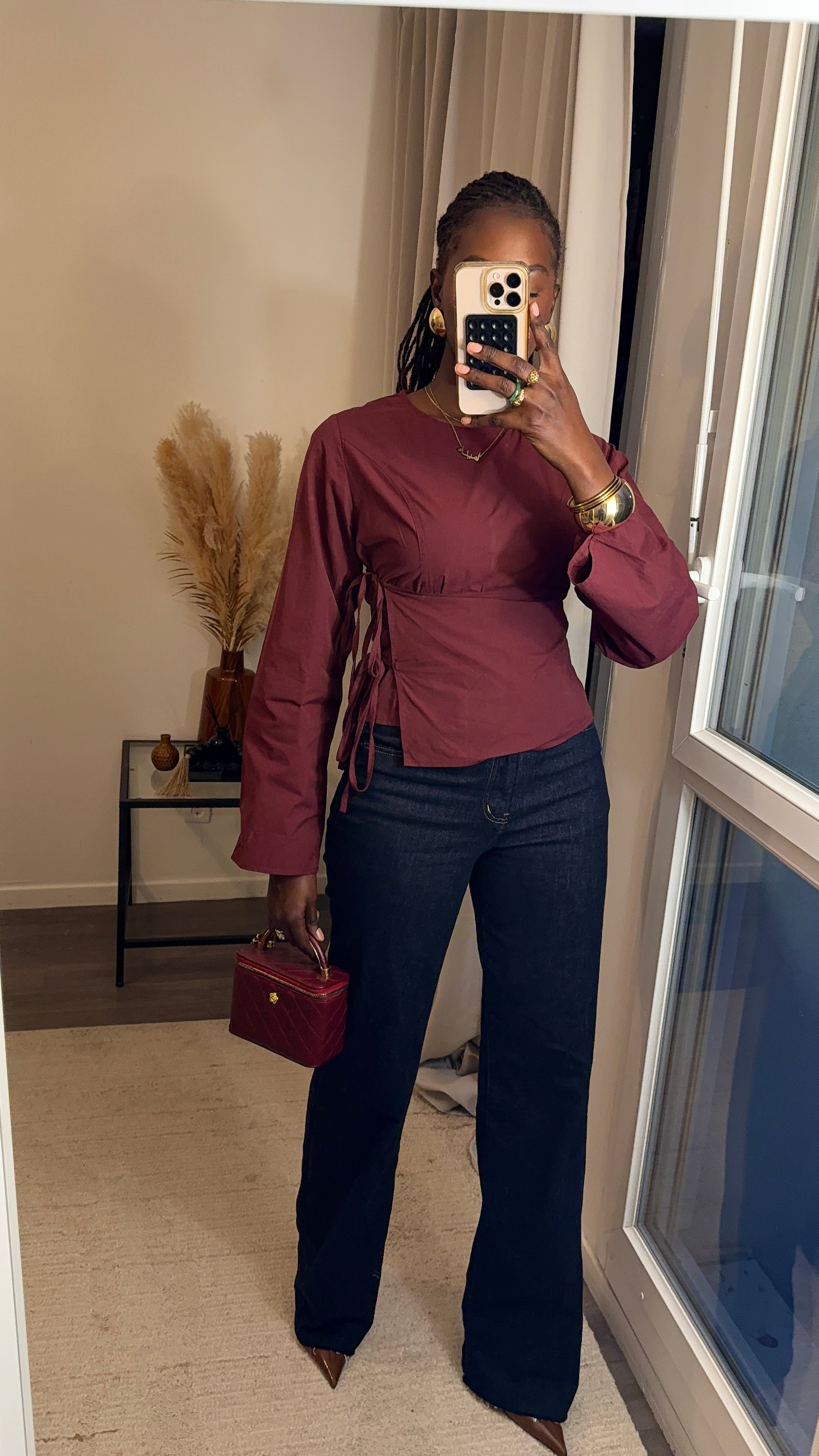 Haut cintré avec lacets bordeau