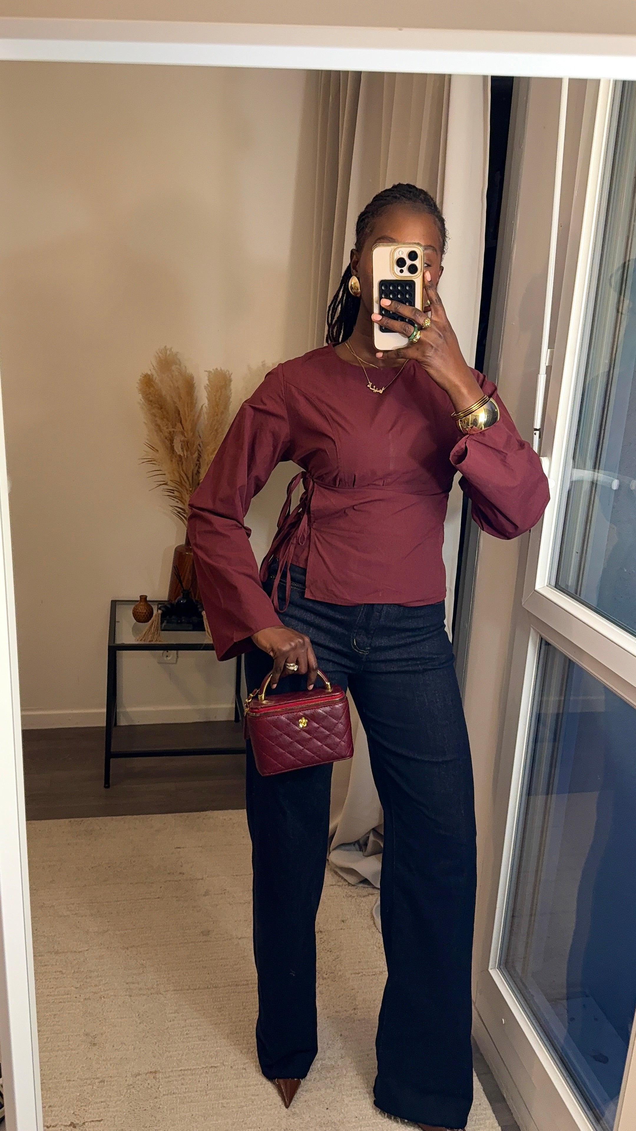 Haut cintré avec lacets bordeau